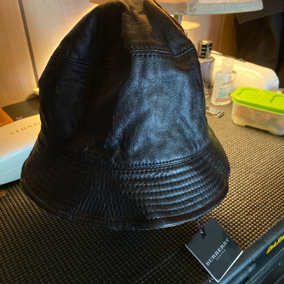 Burberry bucket hat - Picture 4 of 5